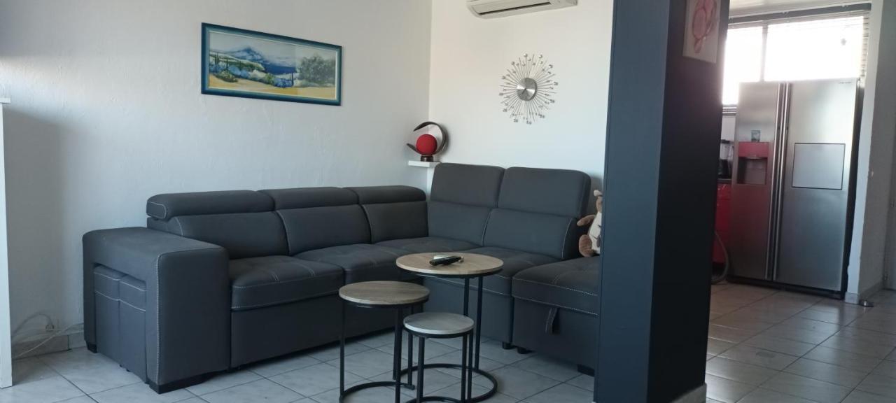 Le Queirele Apartment Le Lavandou Exterior photo